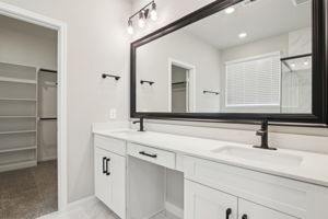 Houston - Spring Brook Village - 4118 Farm Hollow, Houston, TX 77080 - 031