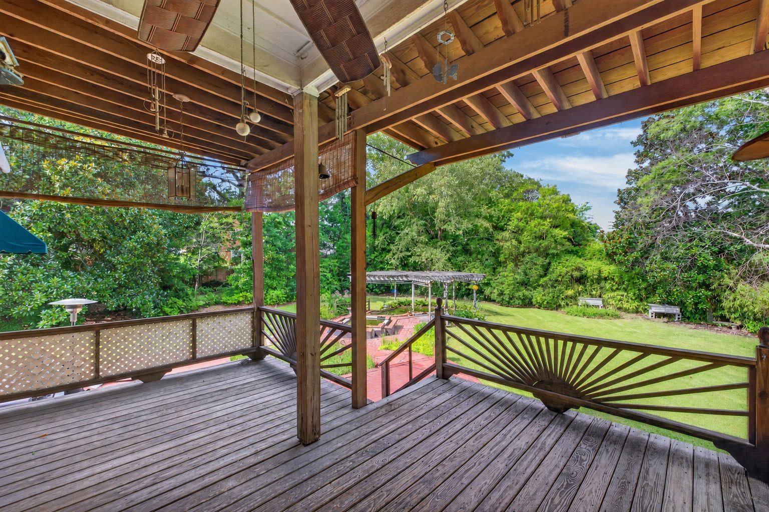 spacious back deck overlooking beautiful back yard