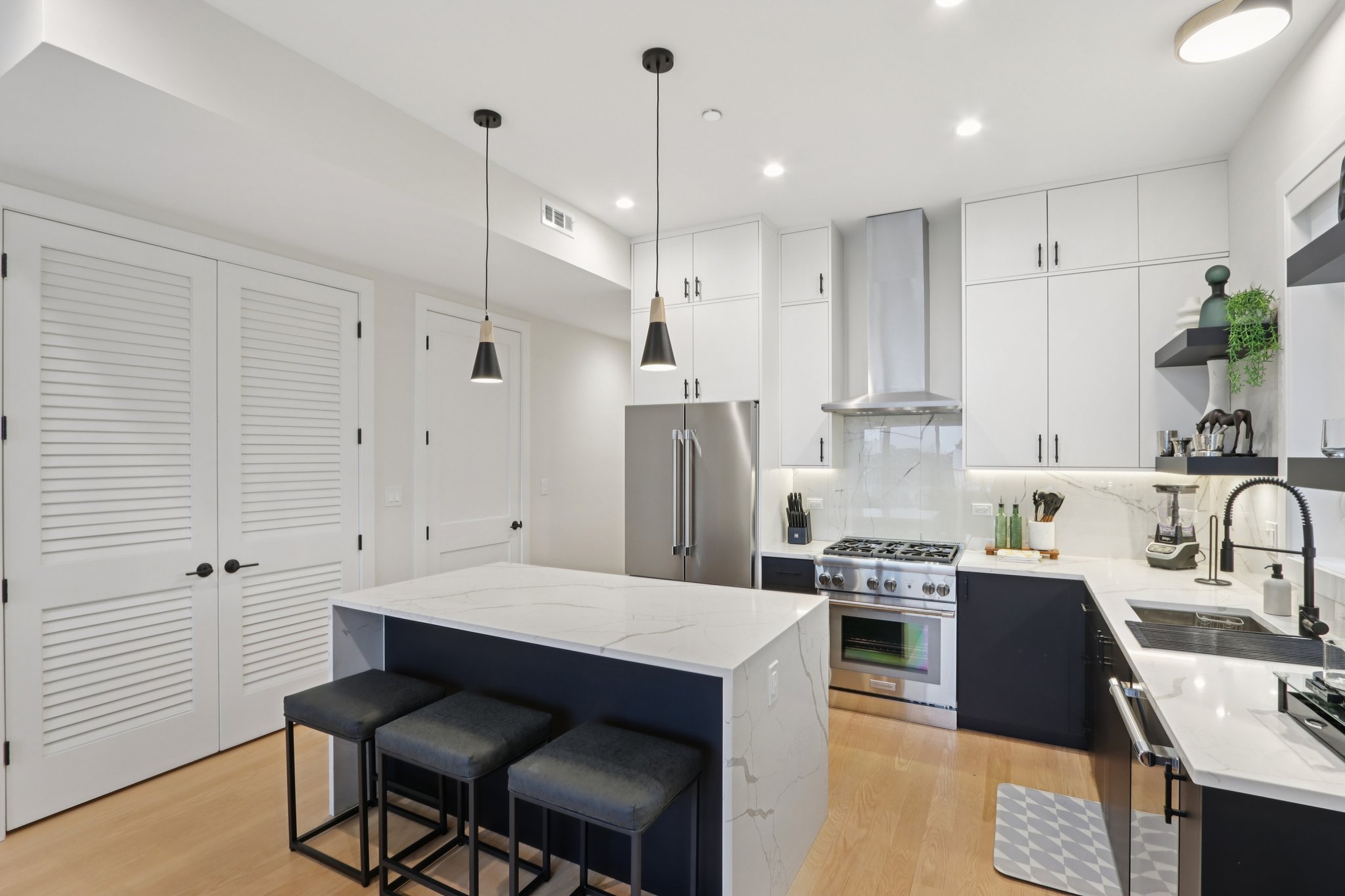 N Ashland Ave 3S-S2111-007.jpg