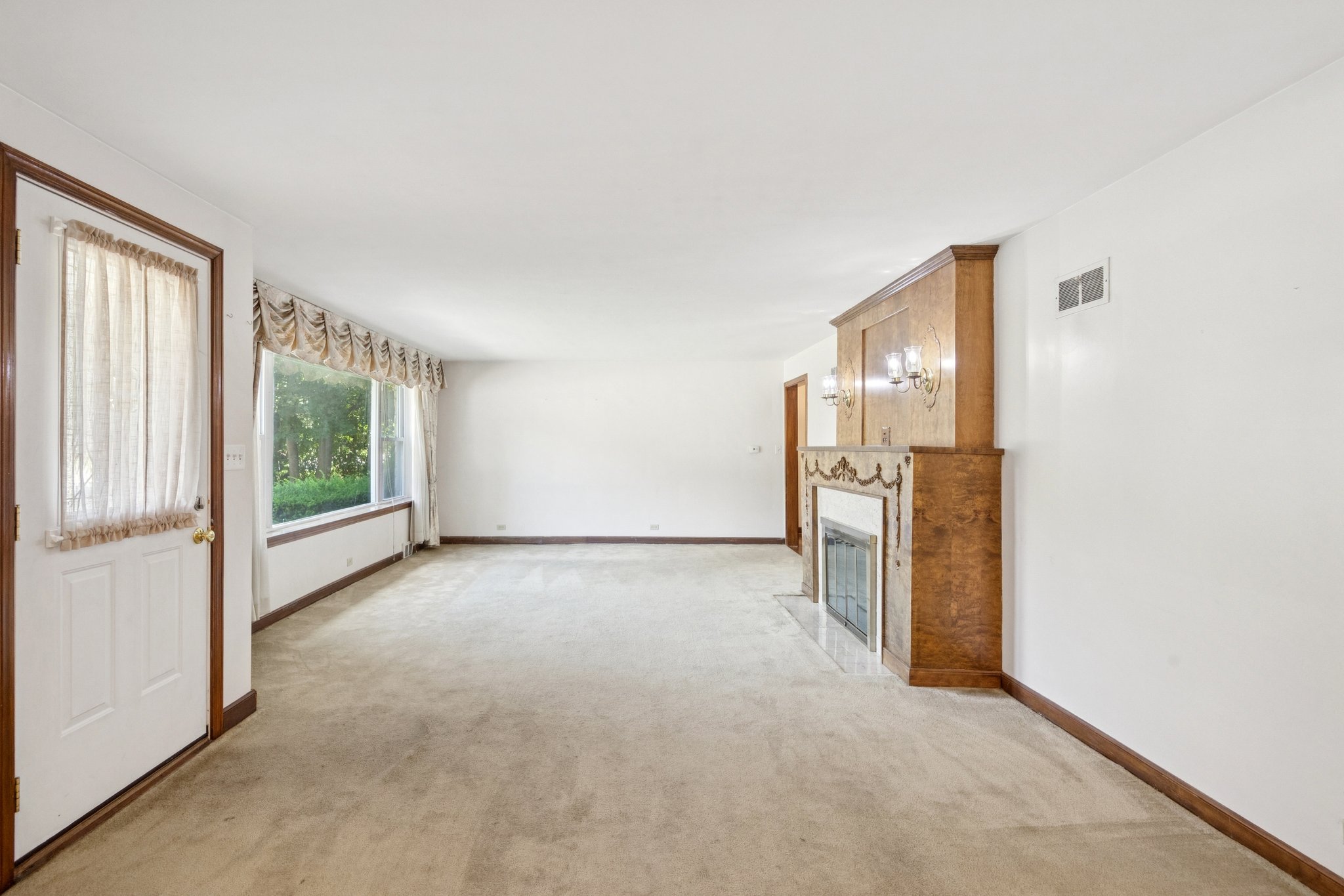412 Dundee Ave_002.jpg