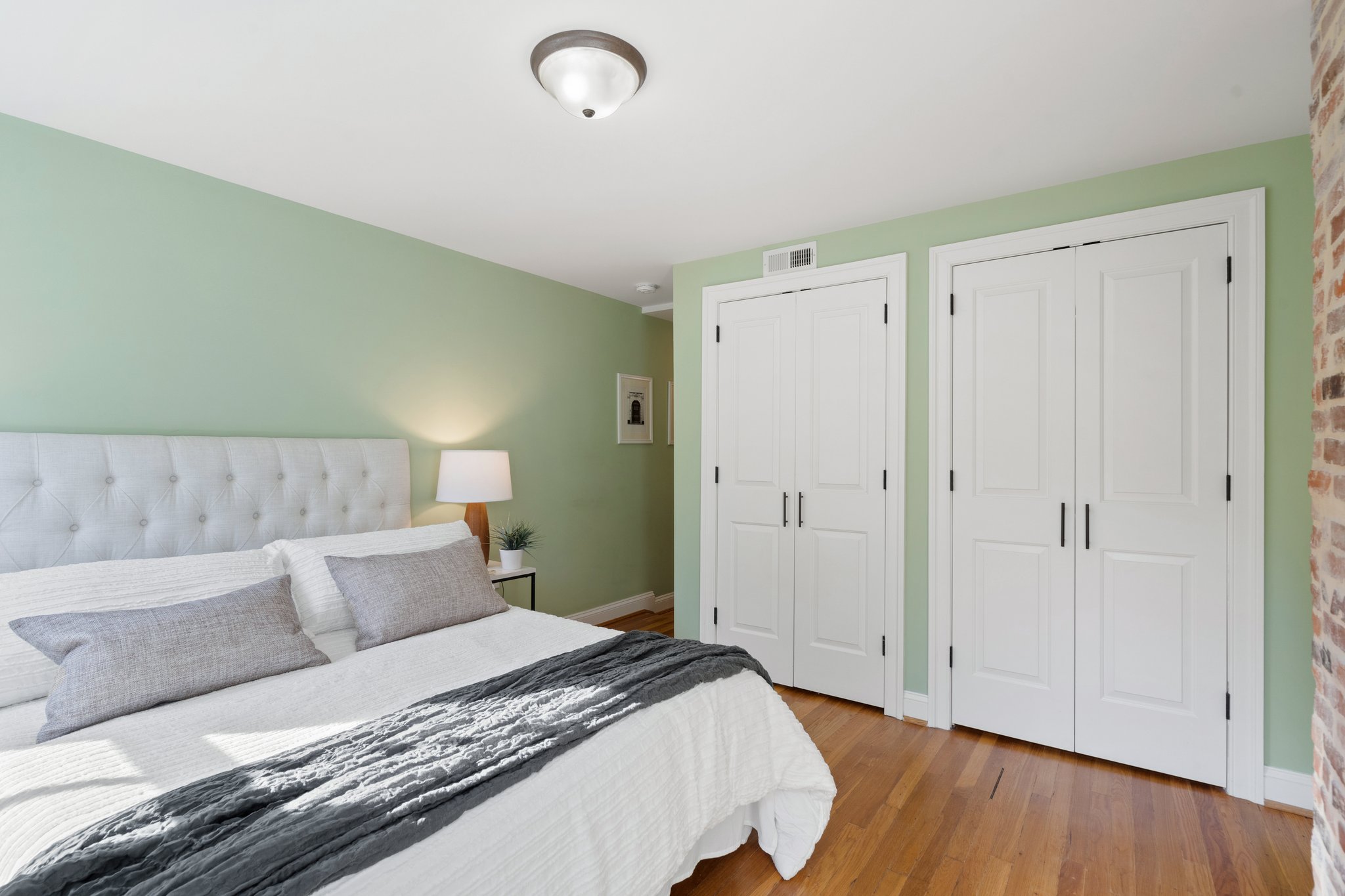 412 East Capitol St NE, Washington, DC 20003, USA Photo 36