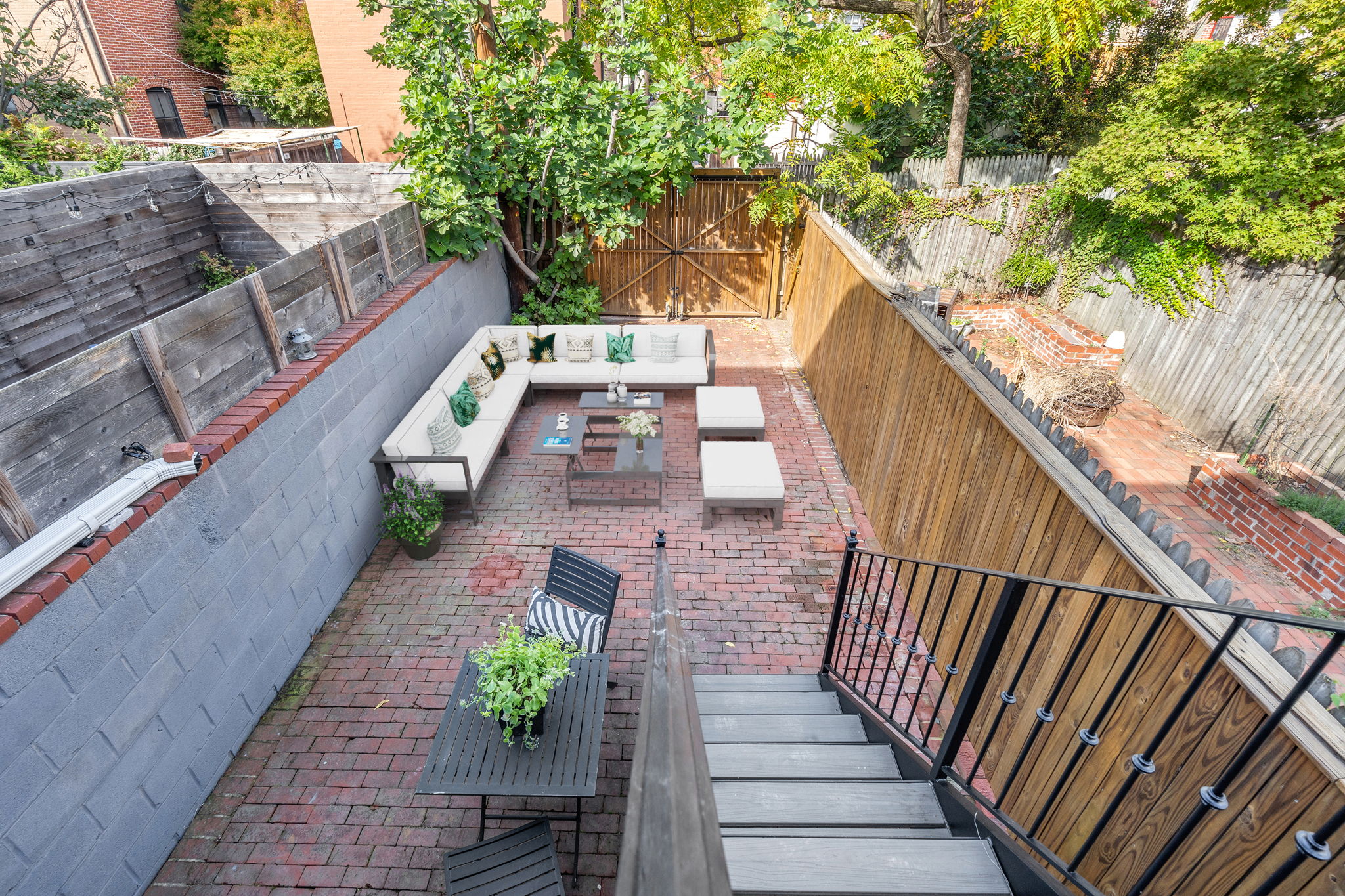 412 East Capitol St NE, Washington, DC 20003, USA Photo 45