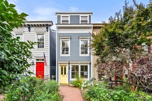 412 East Capitol St NE, Washington, DC 20003, USA Photo 0