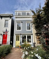 412 East Capitol St NE, Washington, DC 20003, USA Photo 3