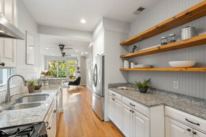 412 East Capitol St NE, Washington, DC 20003, USA Photo 22