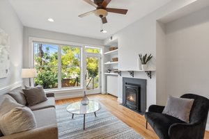 412 East Capitol St NE, Washington, DC 20003, USA Photo 28