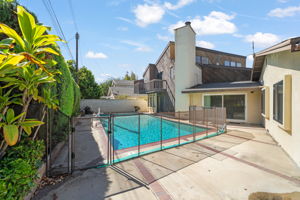  Photo 44