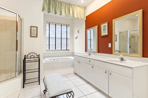 Primary Bathroom 2.jpg
