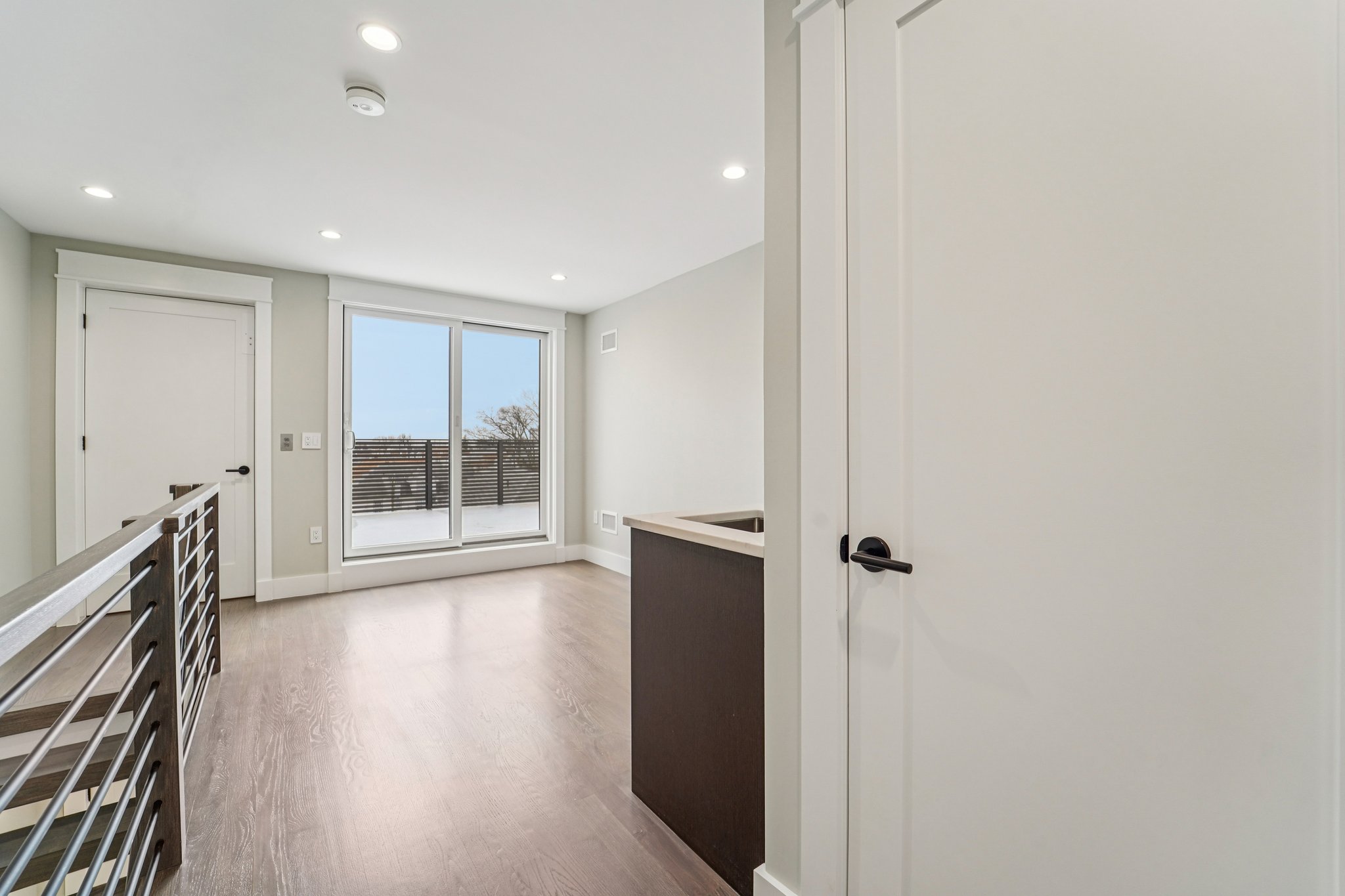 Lincoln Ave-S1703-045.jpg