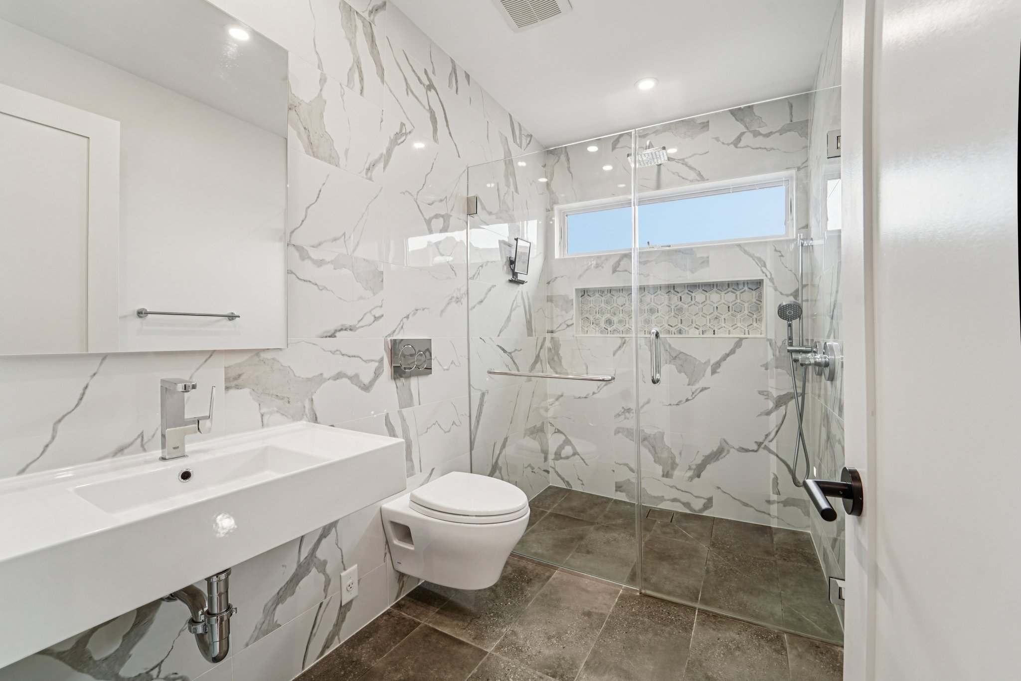 Lincoln Ave-S1703-053.jpg