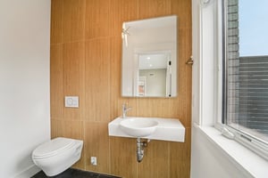 Lincoln Ave-S1703-050.jpg