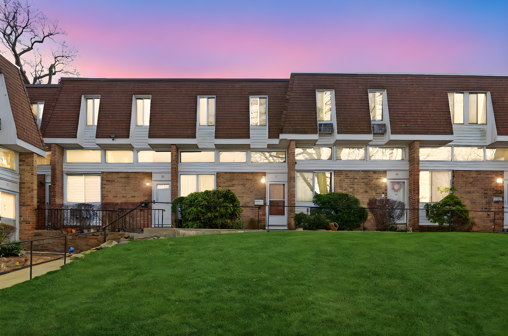 412 N Broadway 27, Yonkers, NY 10701 (1 of 39) day to dusk.jpeg