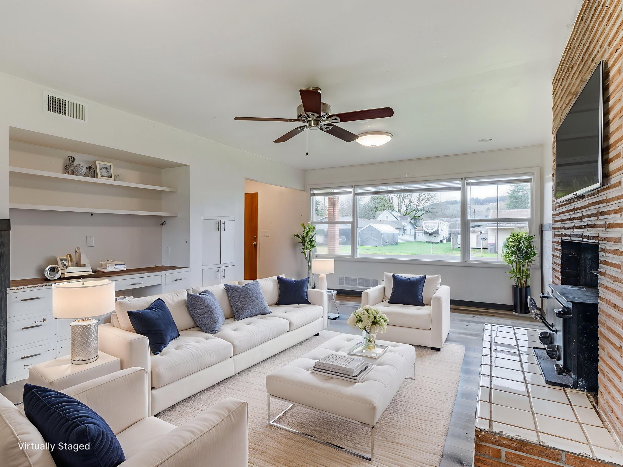 412 SE Grant St, Sheridan (18) virtually staged.jpeg