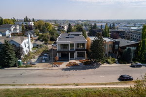  Photo 0