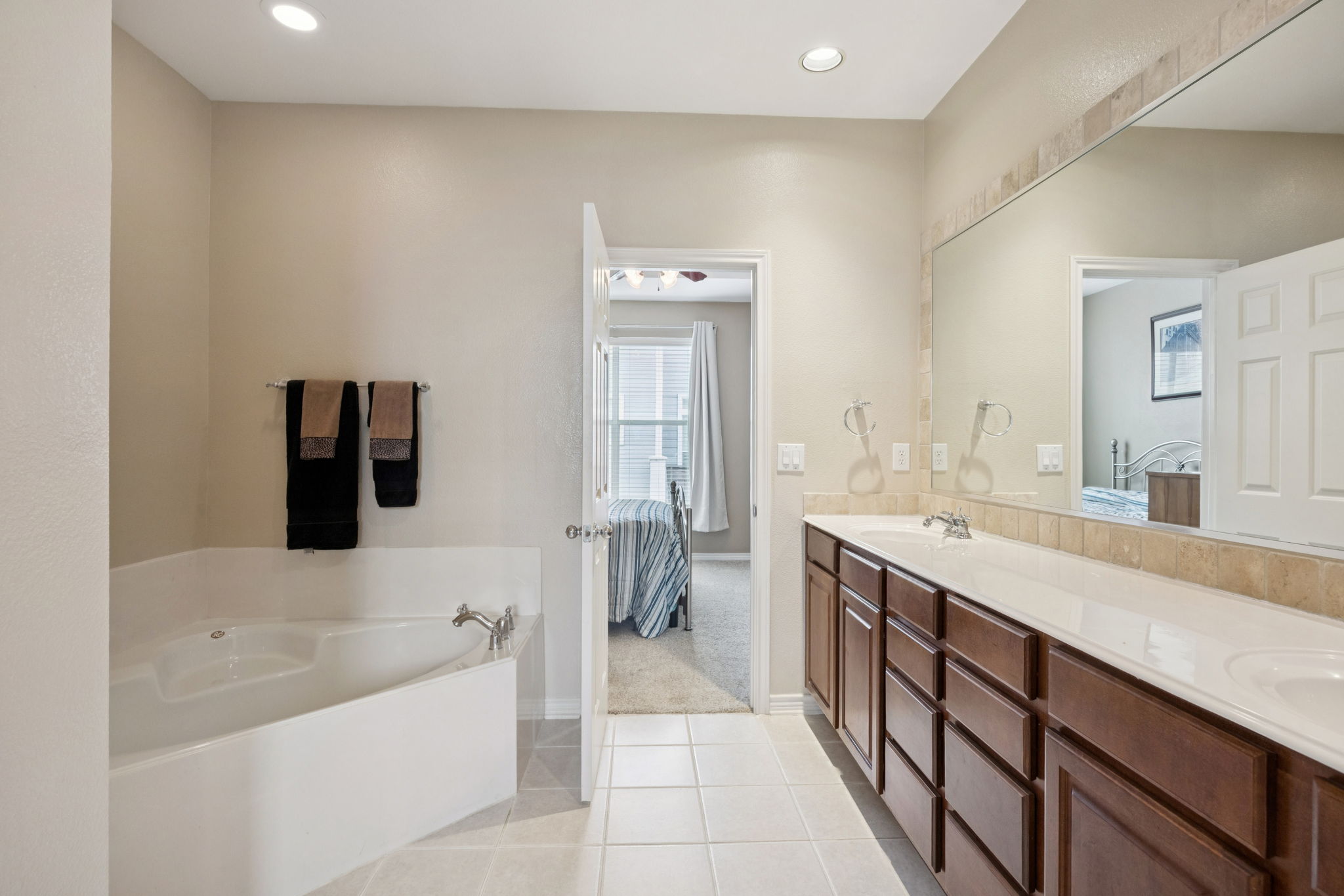 4121McKinney_021