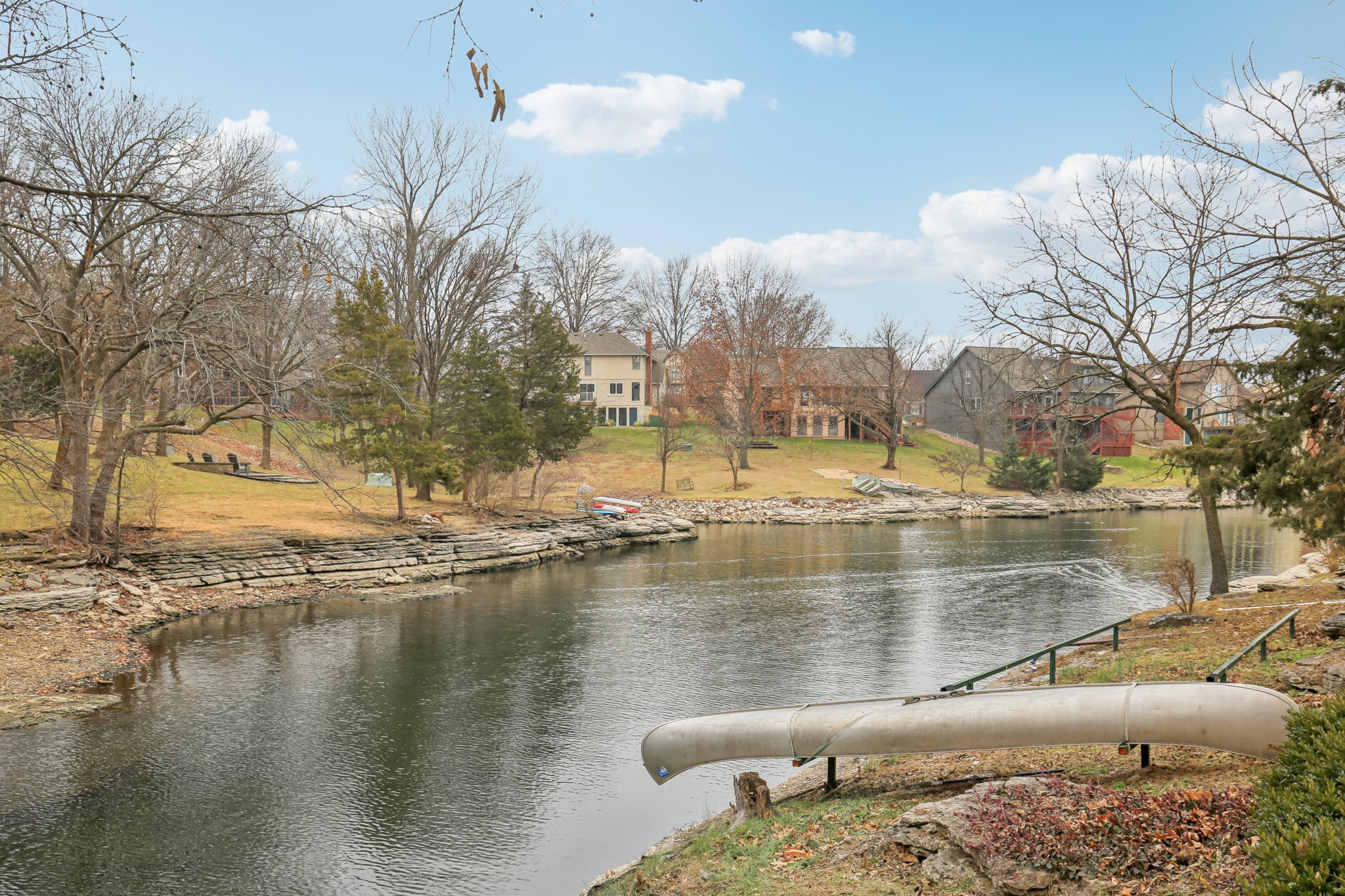 NE Edgewater Ct-S0301-046.jpg