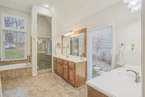 NE Edgewater Ct-S0301-040.jpg