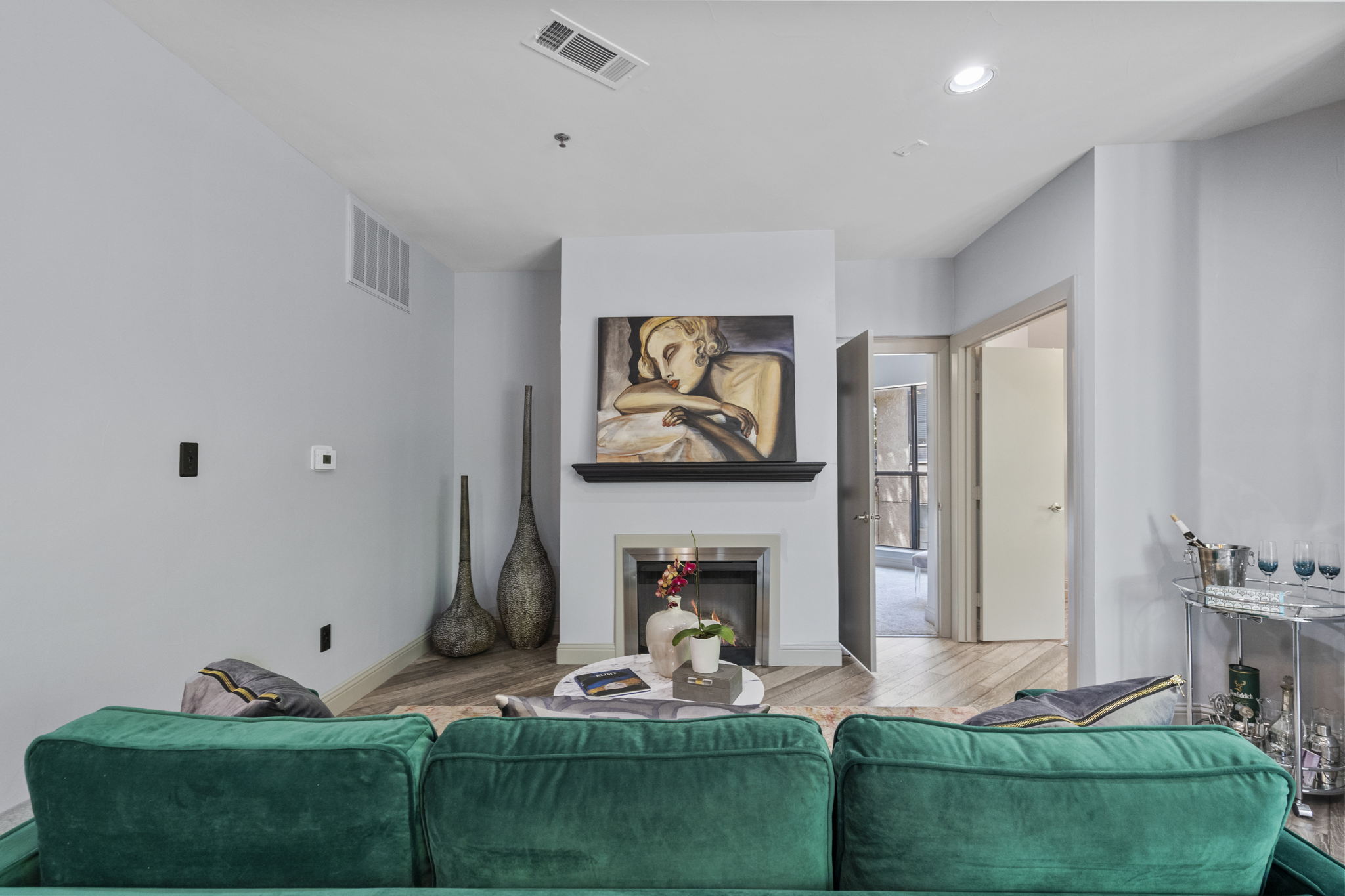 4122 Avondale Ave, Dallas, TX 75219, USA Photo 24