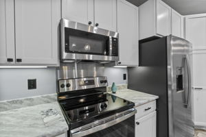 4122 Avondale Ave, Dallas, TX 75219, USA Photo 9