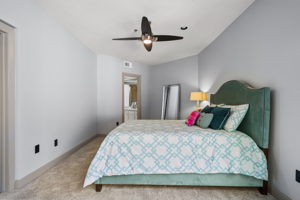 4122 Avondale Ave, Dallas, TX 75219, USA Photo 29