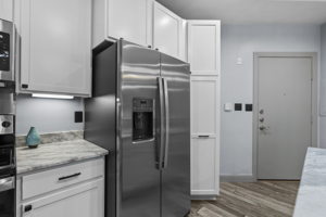 4122 Avondale Ave, Dallas, TX 75219, USA Photo 11