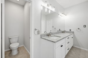  Photo 31