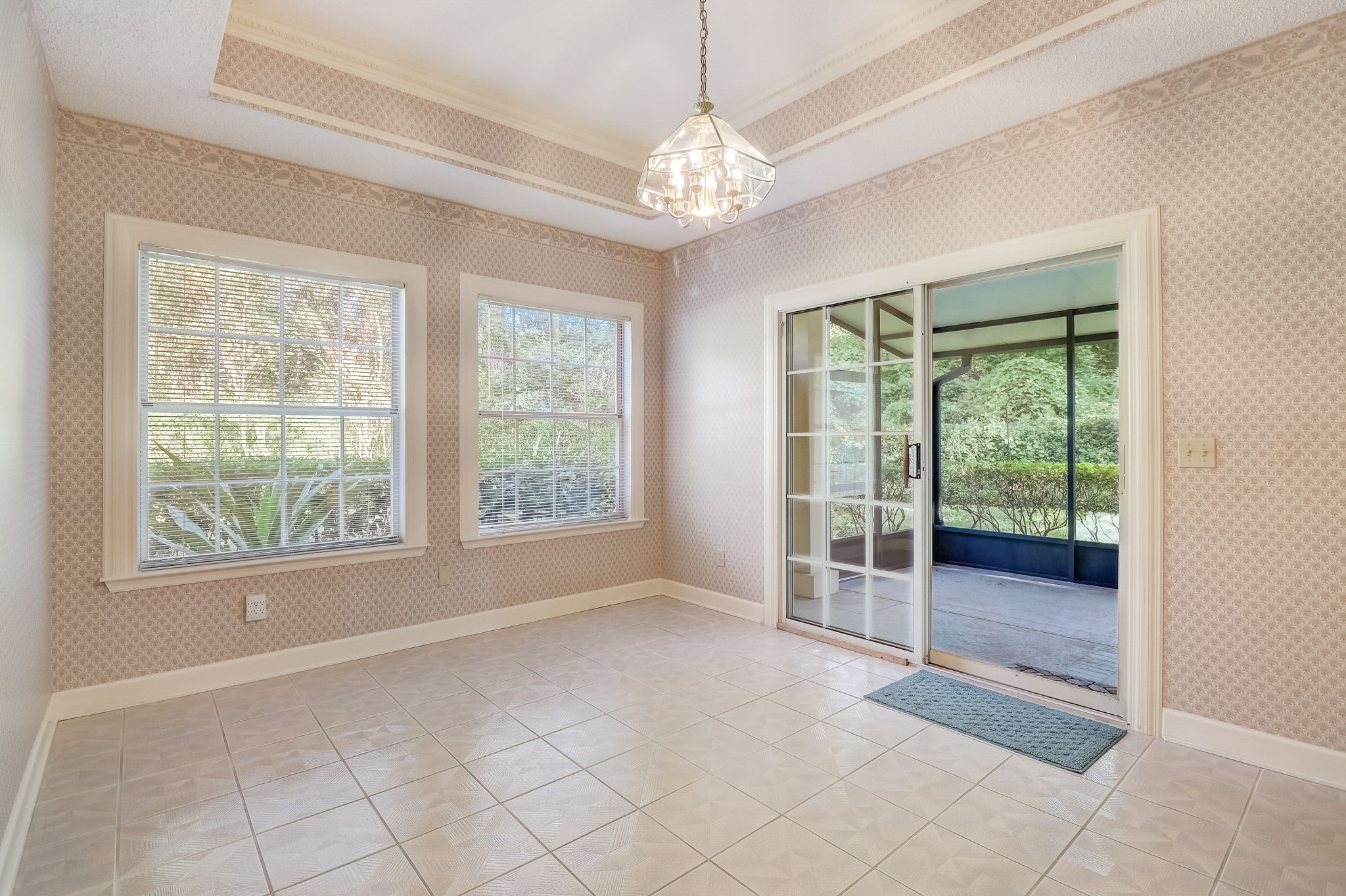 Shoal Creek Ln E-007