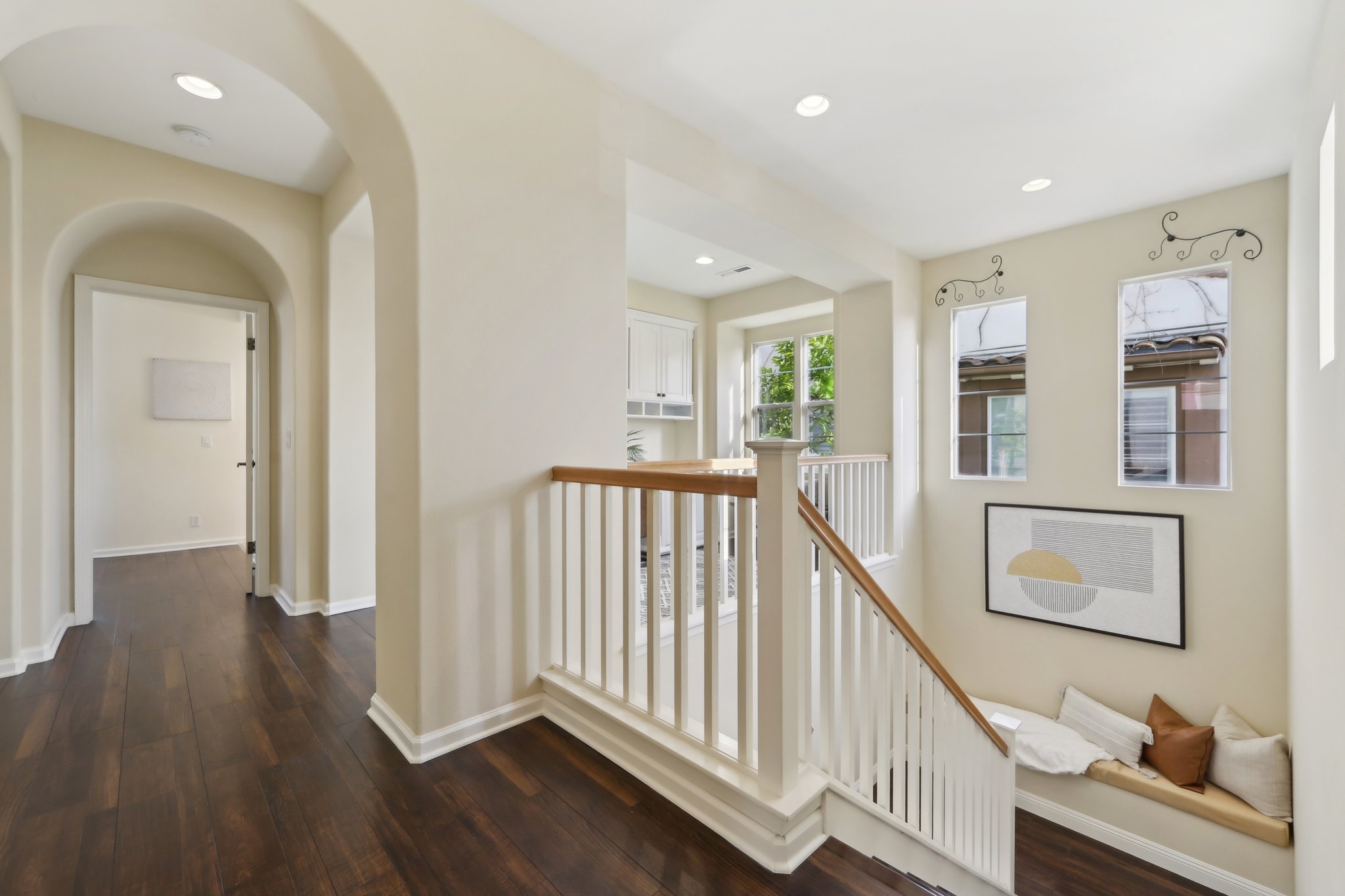 Arezzo Pointe Ln-0105-024.jpg