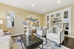 Arezzo Pointe Ln-0105-022.jpg