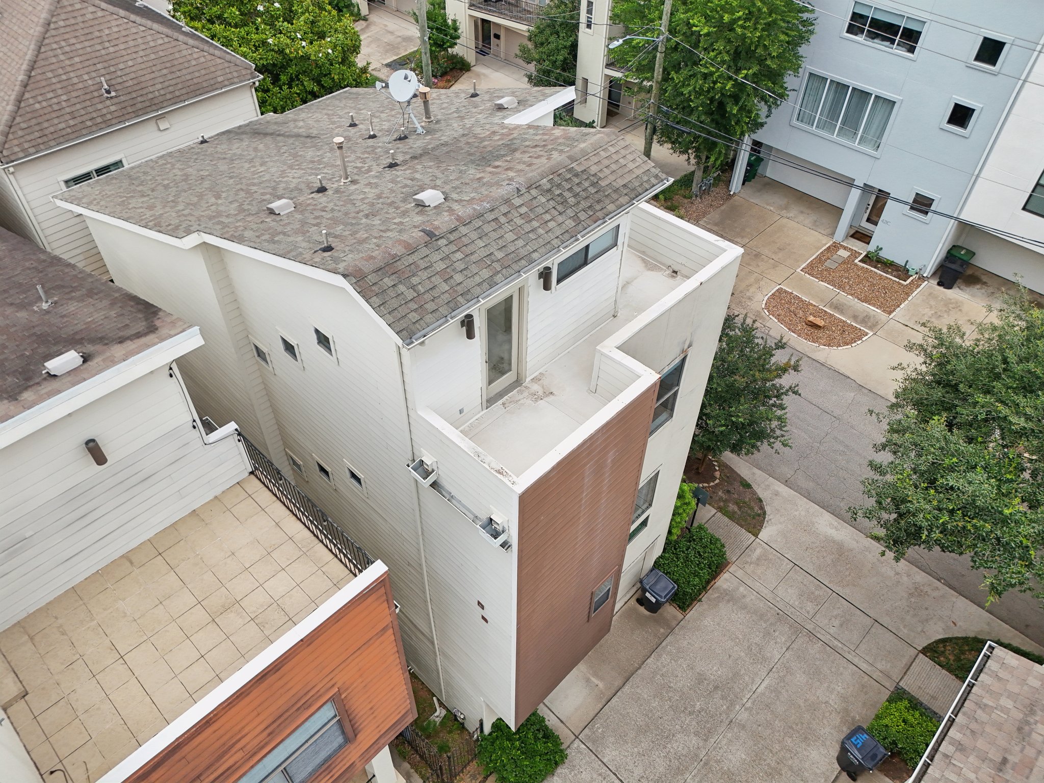 Dickson St-2205-039.jpg
