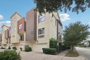 Dickson St-2205-004.jpg