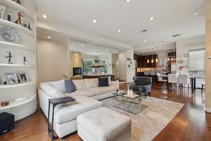 Dickson St-2205-010.jpg