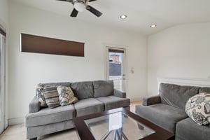 Dickson St-2205-012.jpg