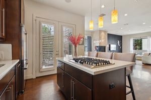 Dickson St-2205-018.jpg