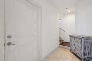 Dickson St-2205-019.jpg