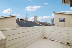 Dickson St-2205-037.jpg