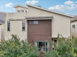 Dickson St-2205-047.jpg