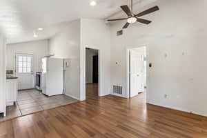 4129 N 17th St - 007.jpg