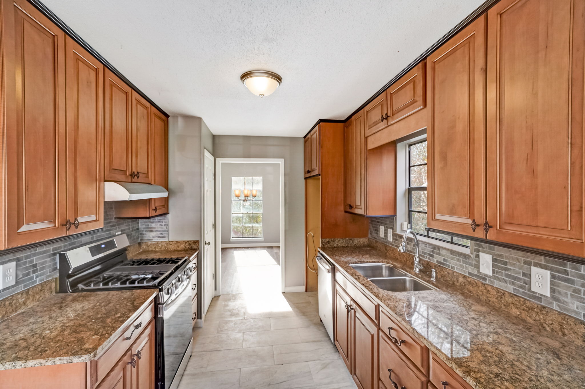 Fox Glen Rd NW-009