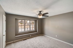 Fox Glen Rd NW-011
