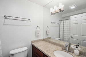 413 Hawthorne Street 102-28