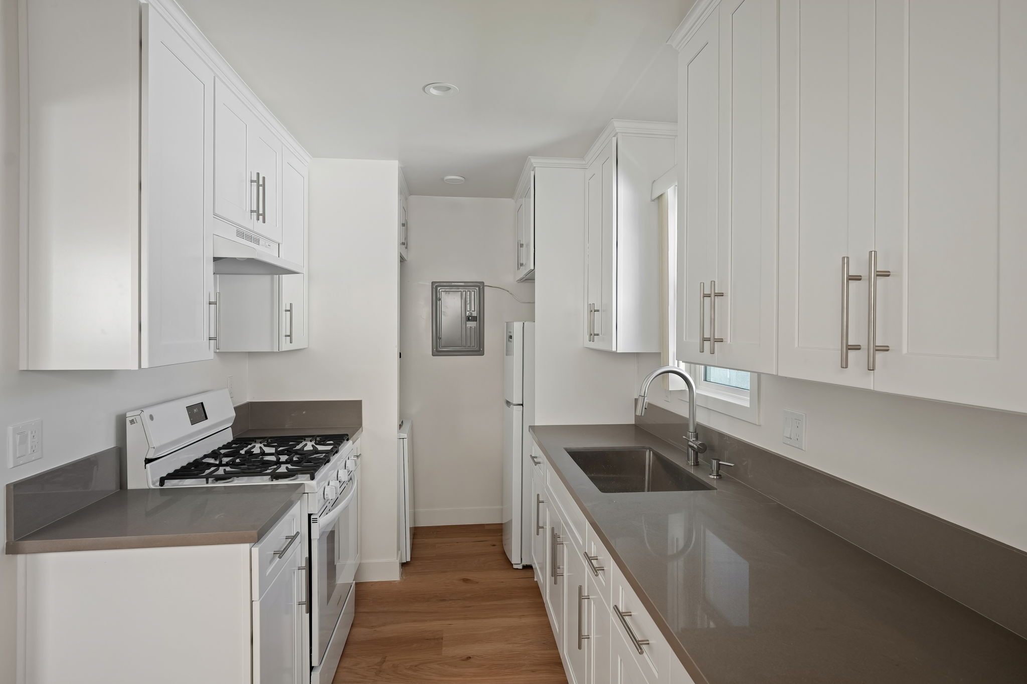 419 Irving Avenue-7