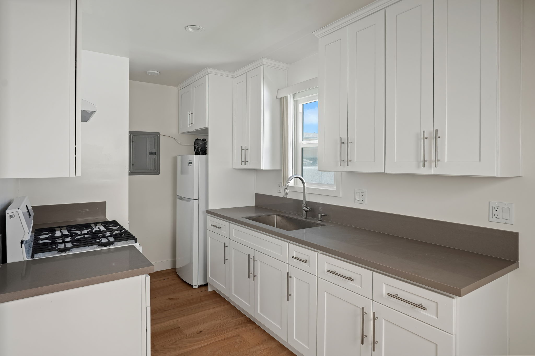 419 Irving Avenue-9