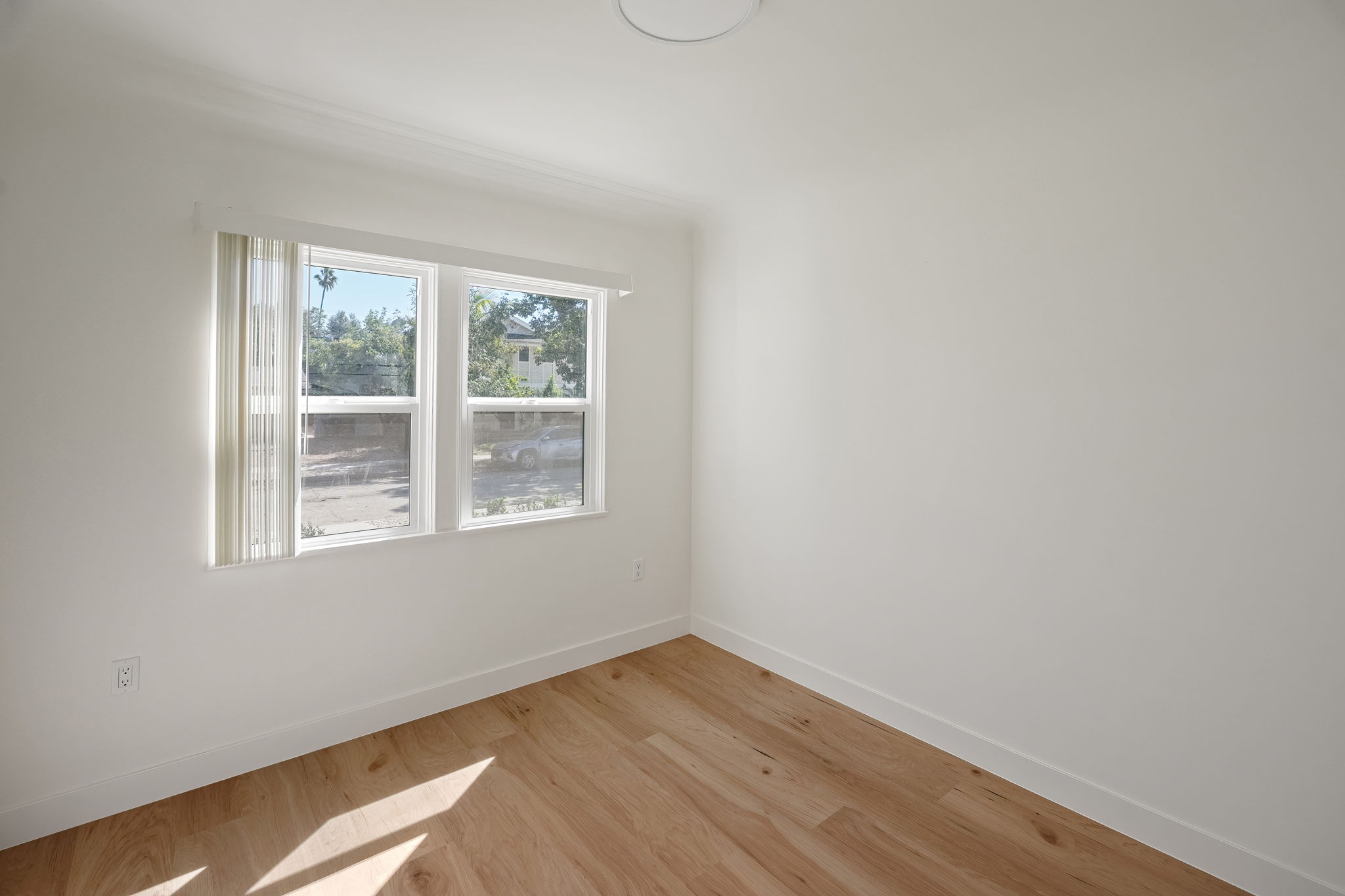 419 Irving Avenue-12