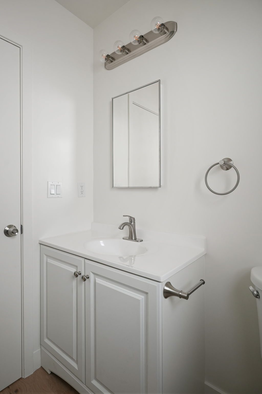419A Irving Avenue-15