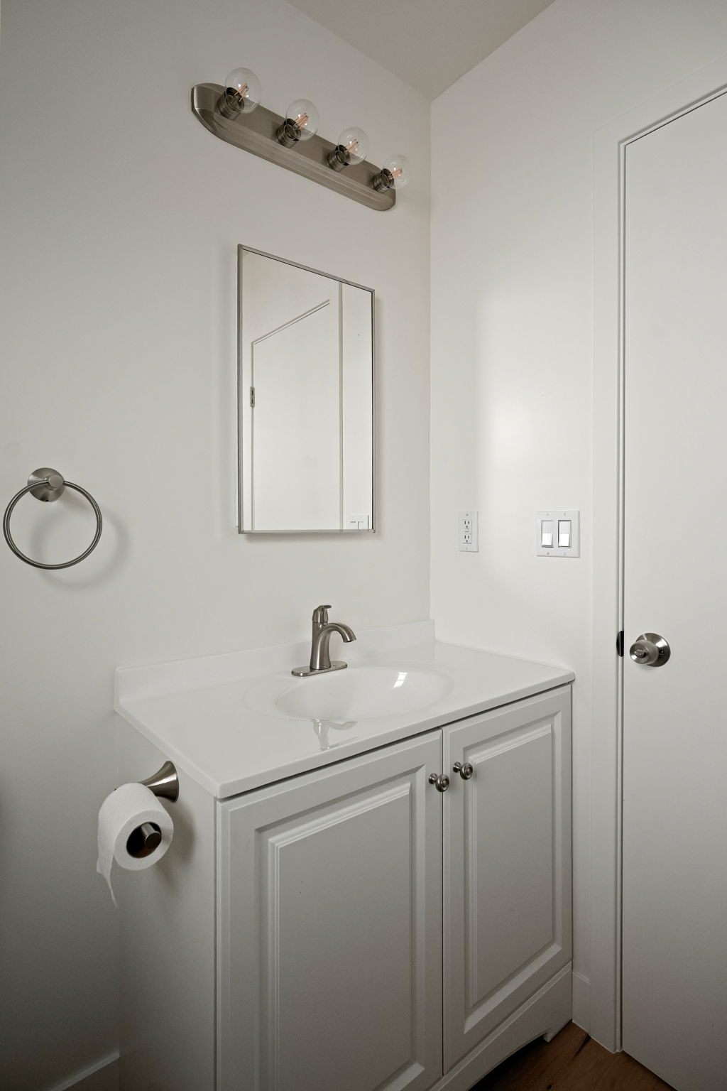 419B Irving Avenue-12