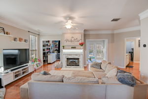 Kensington Parc Dr-006