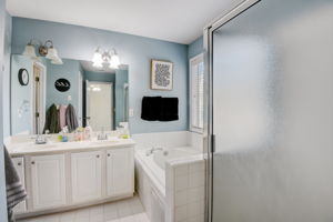 Kensington Parc Dr-031