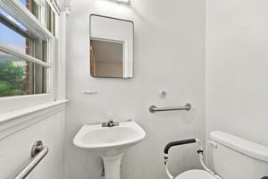  Photo 30