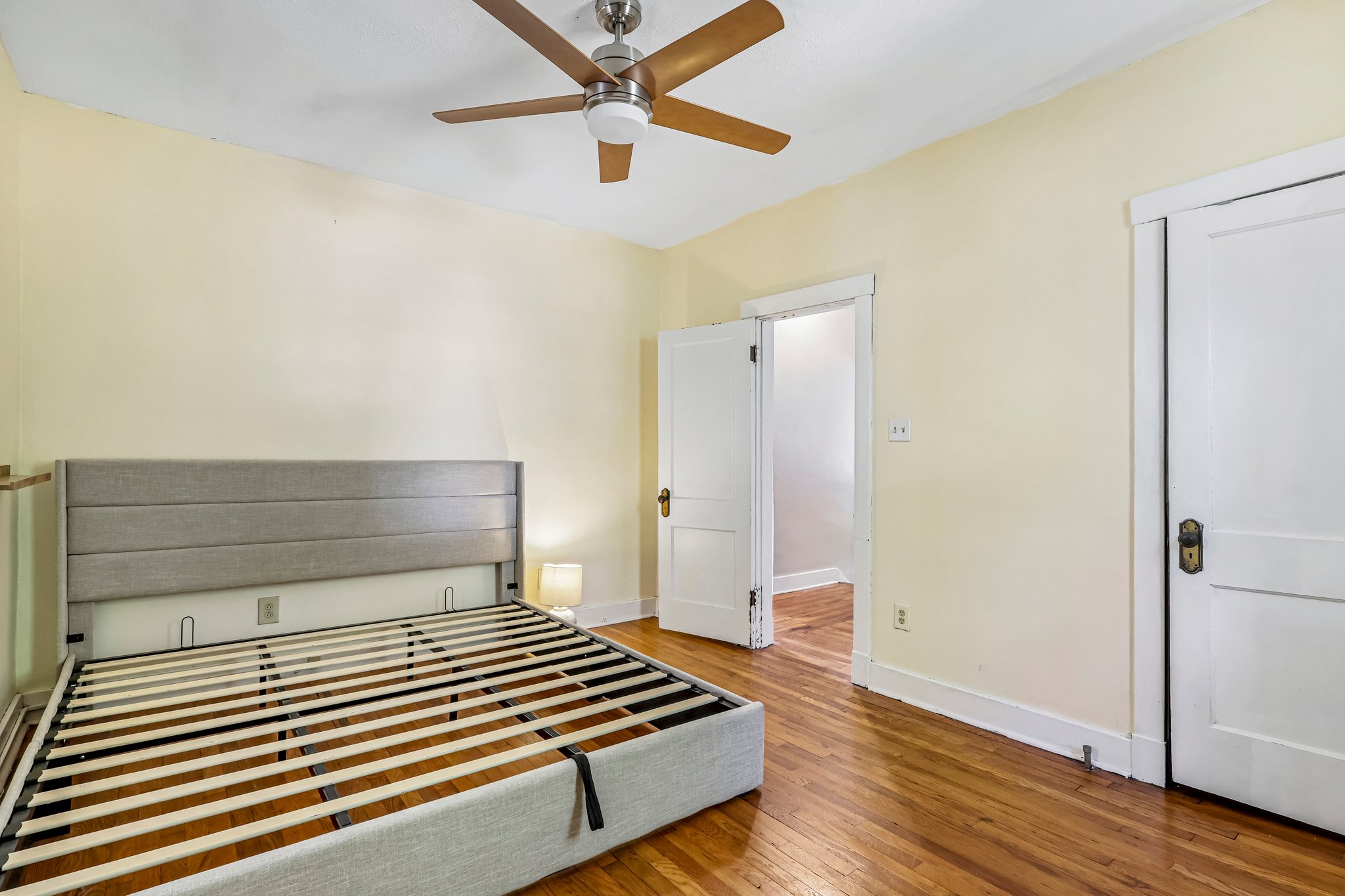 Lenox Ave-S2409-032.jpg